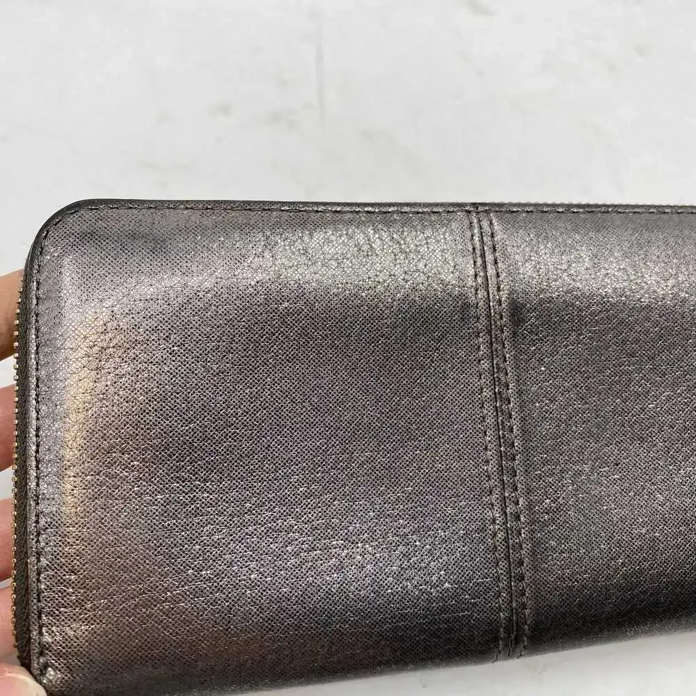 kate spade Silver Leather Zip-Around Wallet | OS